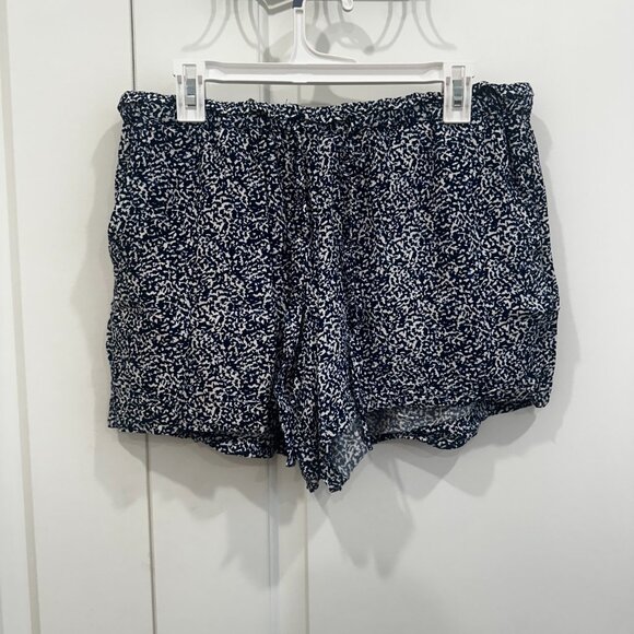 Madewell Drawstring Pull-On Shorts (L) - Picture 2 of 4